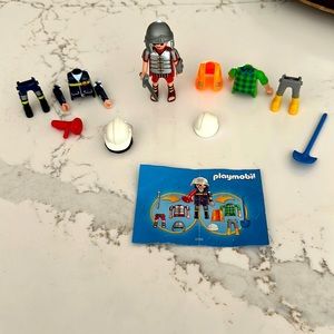 EUC❗️PlayMobil Action Figure Set